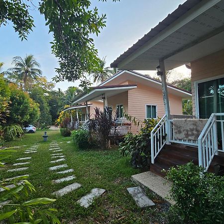 Baan Suan Khun Ta บ้านพักสวนคุณตา 象岛 外观 照片